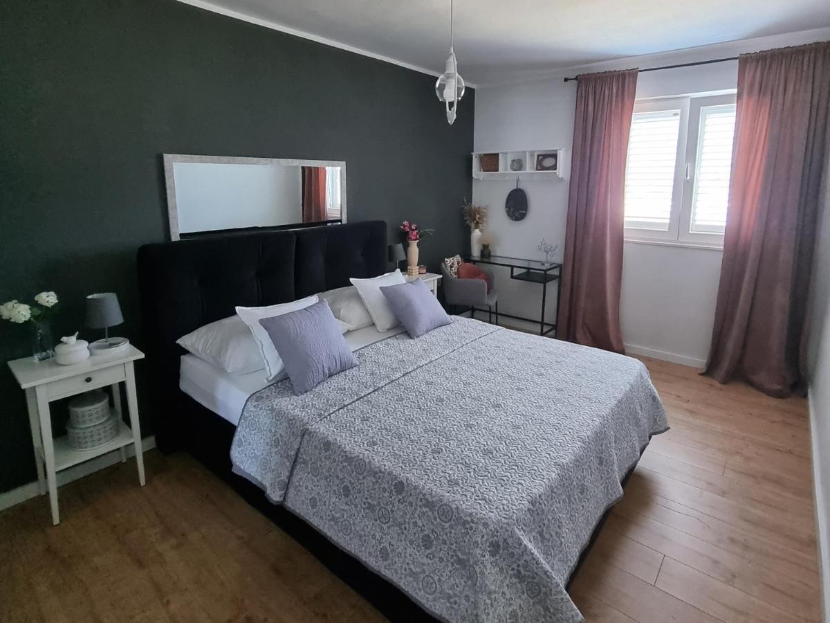 Apartments Radman 希贝尼克 外观 照片